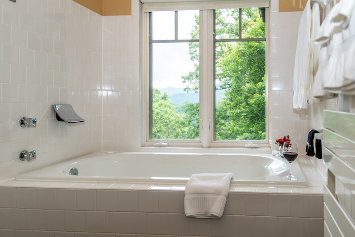 Soaker tub with views